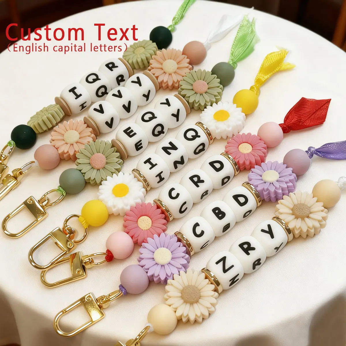 

1 шт. персонализированный красочный силиконовый брелок с именем ромашки, подвеска на рюкзак, уникальный индивидуальный подарок, подарок на День святого Валентина/Рождество