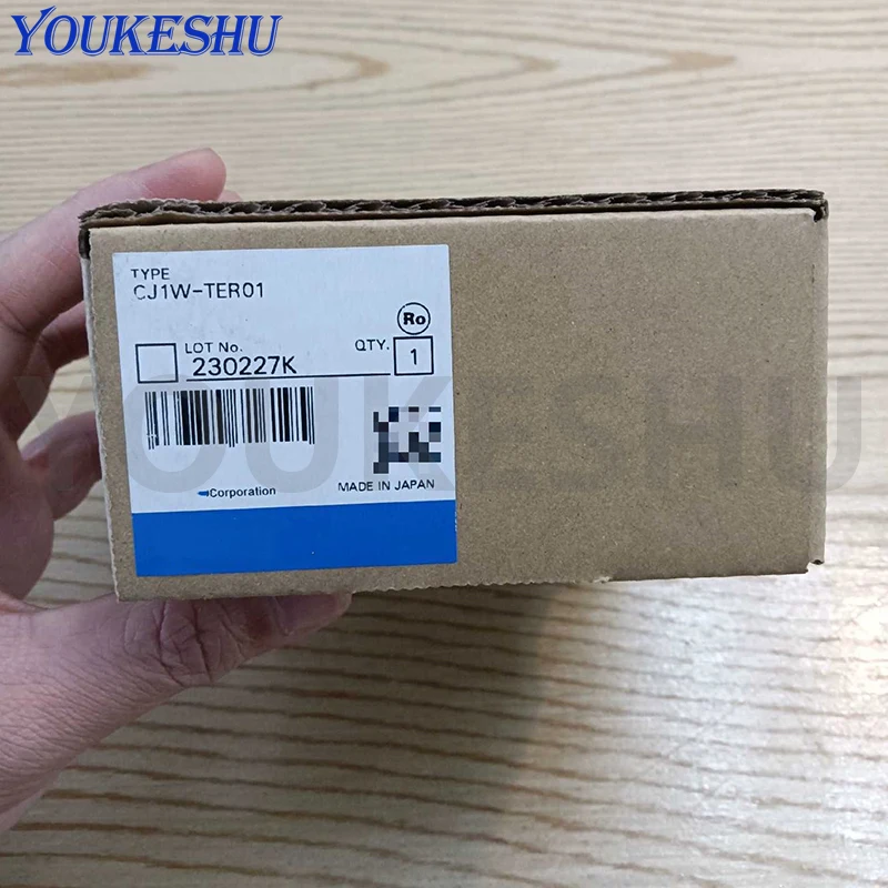 Novo inventário de ponto lógico programável original CJ1W-TER01