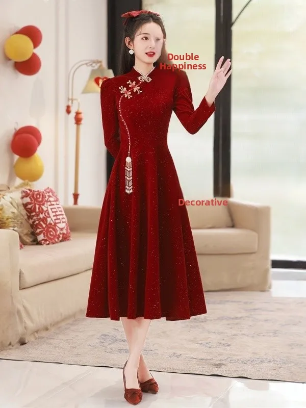 Retro Chinese Style Fake Two-Piece Dress Long Sleeve Embroidered Tassel Dress Wine Red Color Bridal Party Evening Gown