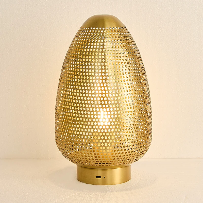 Vintage Home Decoration Table Lamp Wedding Decoration Hollow Moroccan Desktop Light Emitting Diode Table Lamp