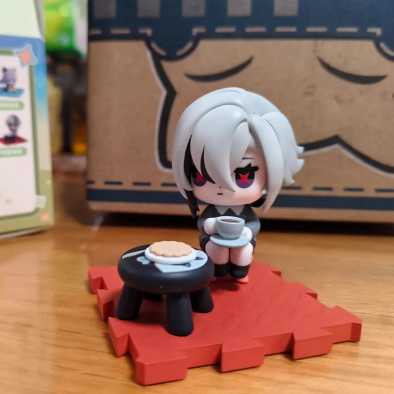 

Оригинальная коллекционная фигурка Genshin Impact Fools Executive из серии «Детские сокровища мечты» (Q-версия), слепая коробка, милый подарок-игрушка