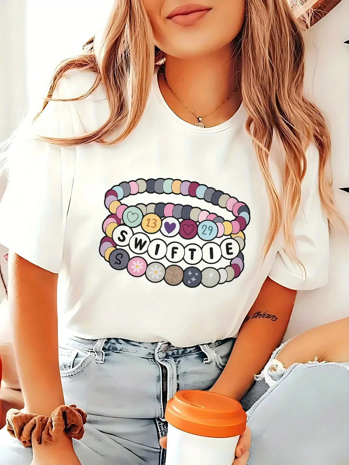 Camiseta de manga corta con cuello redondo para mujer, ropa informal con gráfico colorido de manga Harajuku "SWIFFTIE", ropa estética urbana