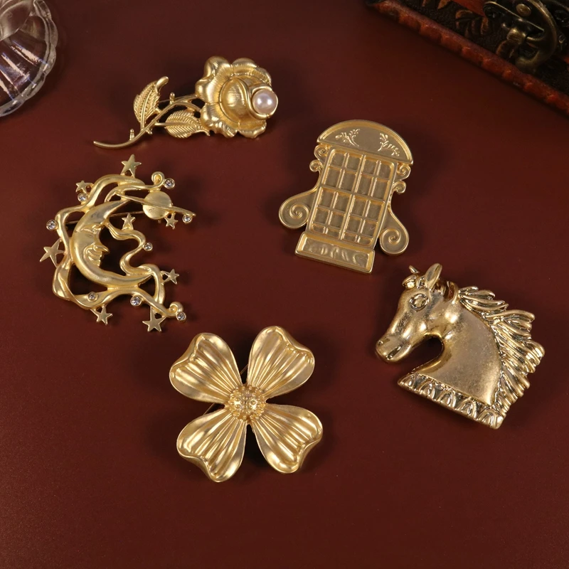 

Elegant Metal Animals Plants Flowers Pearls Brooches Exquisite Temperament Accessories For Women