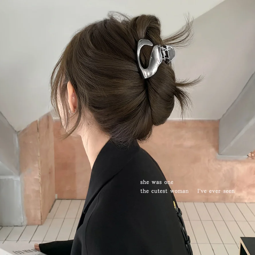 Metall-Haarklammer, elegante, hohle, geometrische kleine Haarspangen, koreanische Haarspangen, Mädchen-Haarnadeln, modische Haarkrabben für Damen – Detail 6