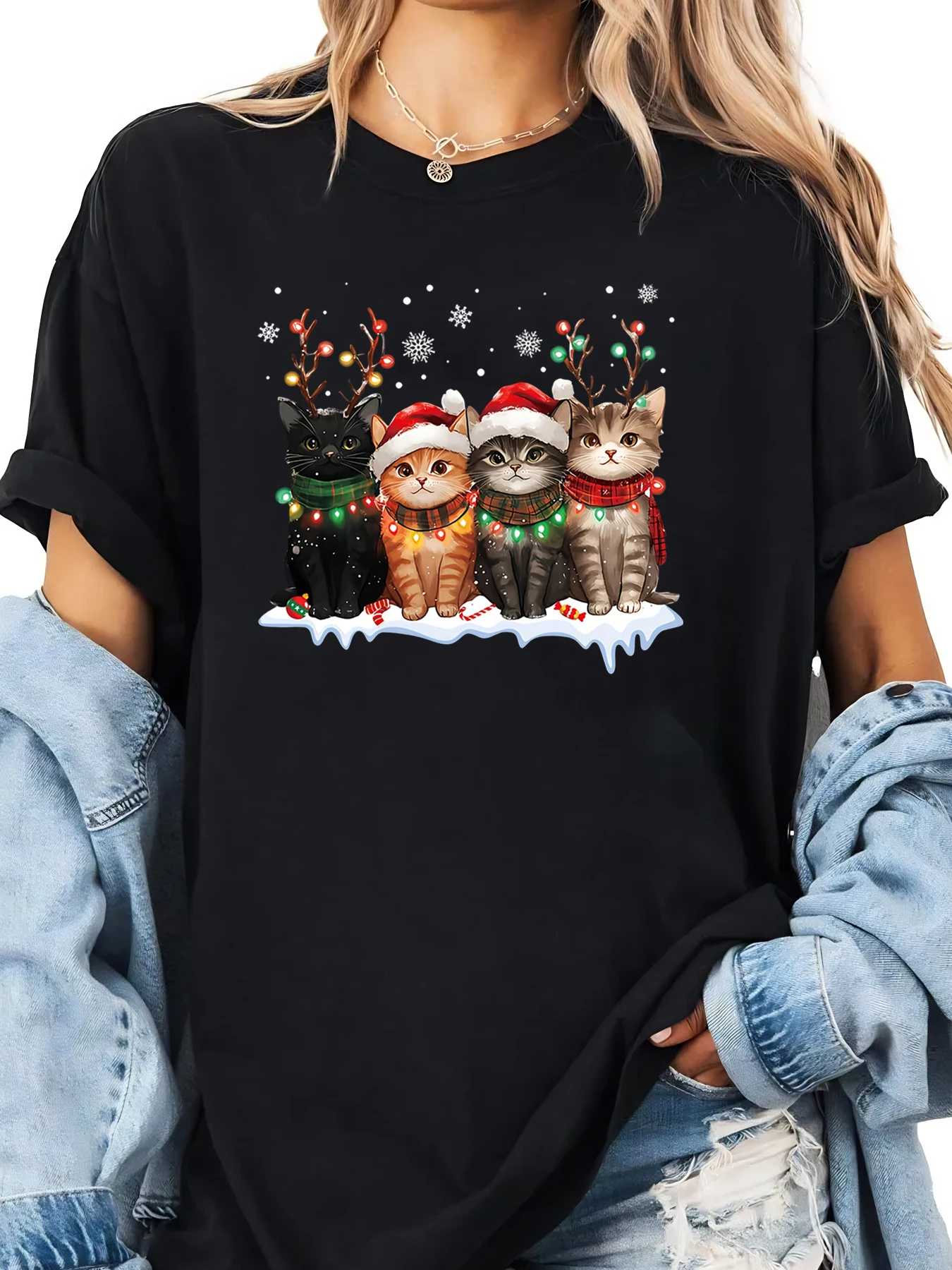 Christmas Cats with Santa Hats and Lights Print Holiday T-Shirt Women Casual Wear Winter Festive Outfit Black Plus-size