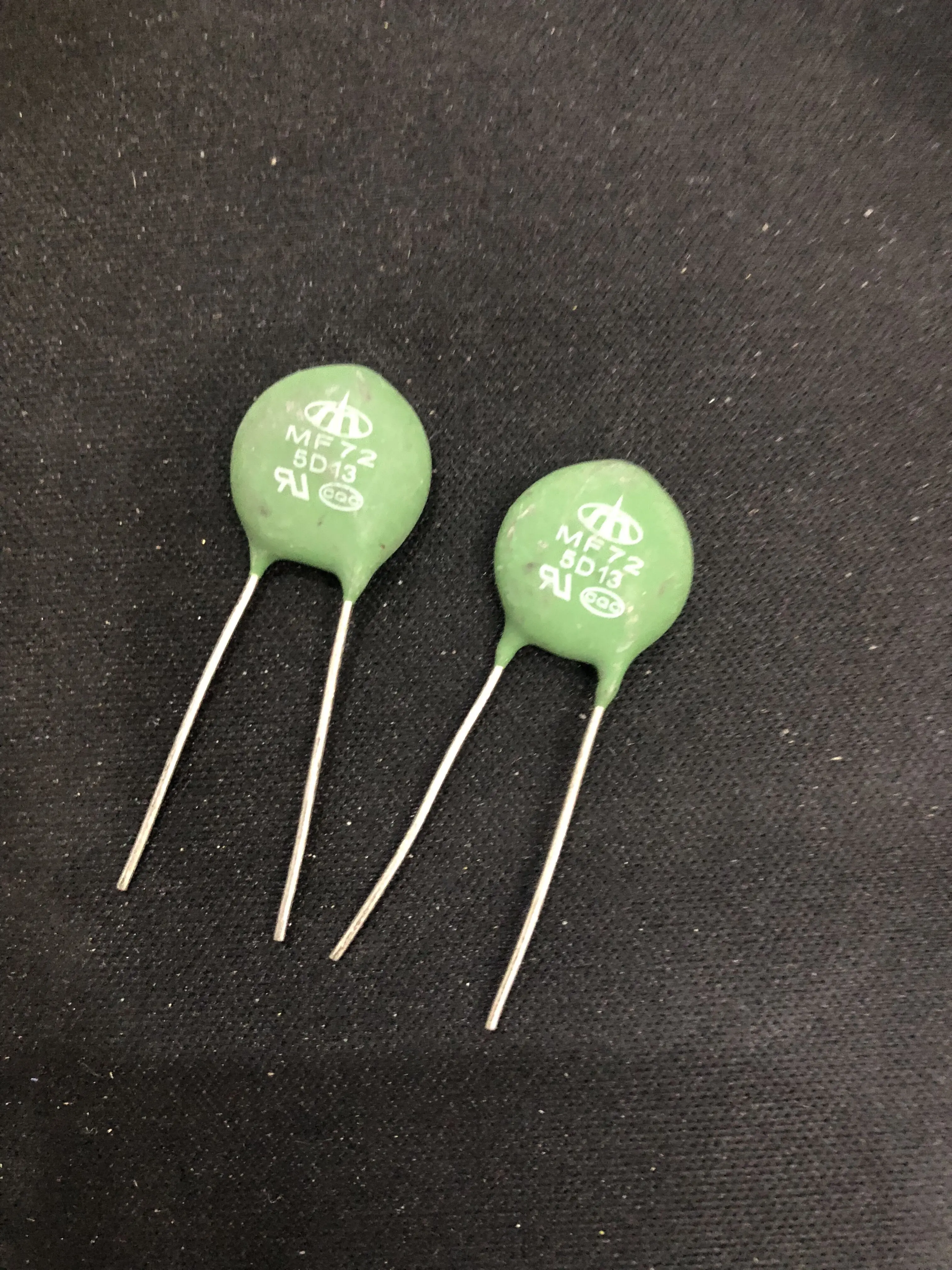 500 قطعة/MF72 5D13 5D-13 5 أوم NTC 5D13 معامل درجة الحرارة السلبية الثرمستور 100% وقت حقيقي ثابت #1