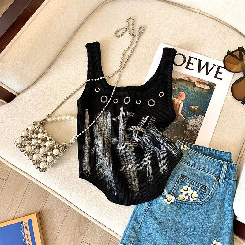 American Retro Spicy Girls Wear Slim-fitting Short Knitted Top Women\'s Summer New Chic Smudged Sleeveless Sling Vest