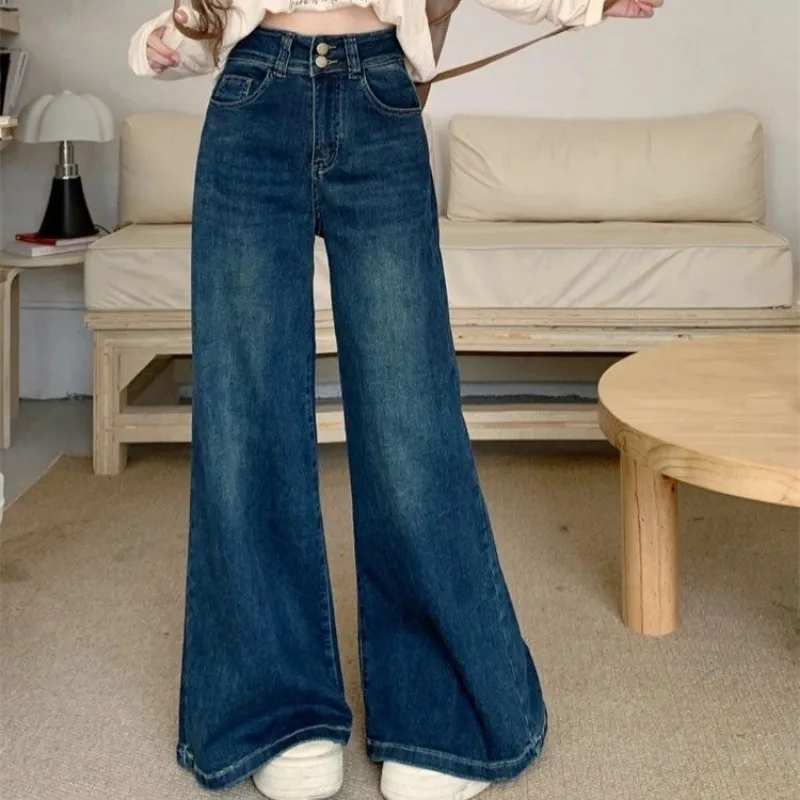 جينز عالي الخصر واسع الساق فضفاض مناسب 2025 موضة سراويل جينز مريحة تمتد Bootcut السراويل للنساء لباس غير رسمي كل يوم