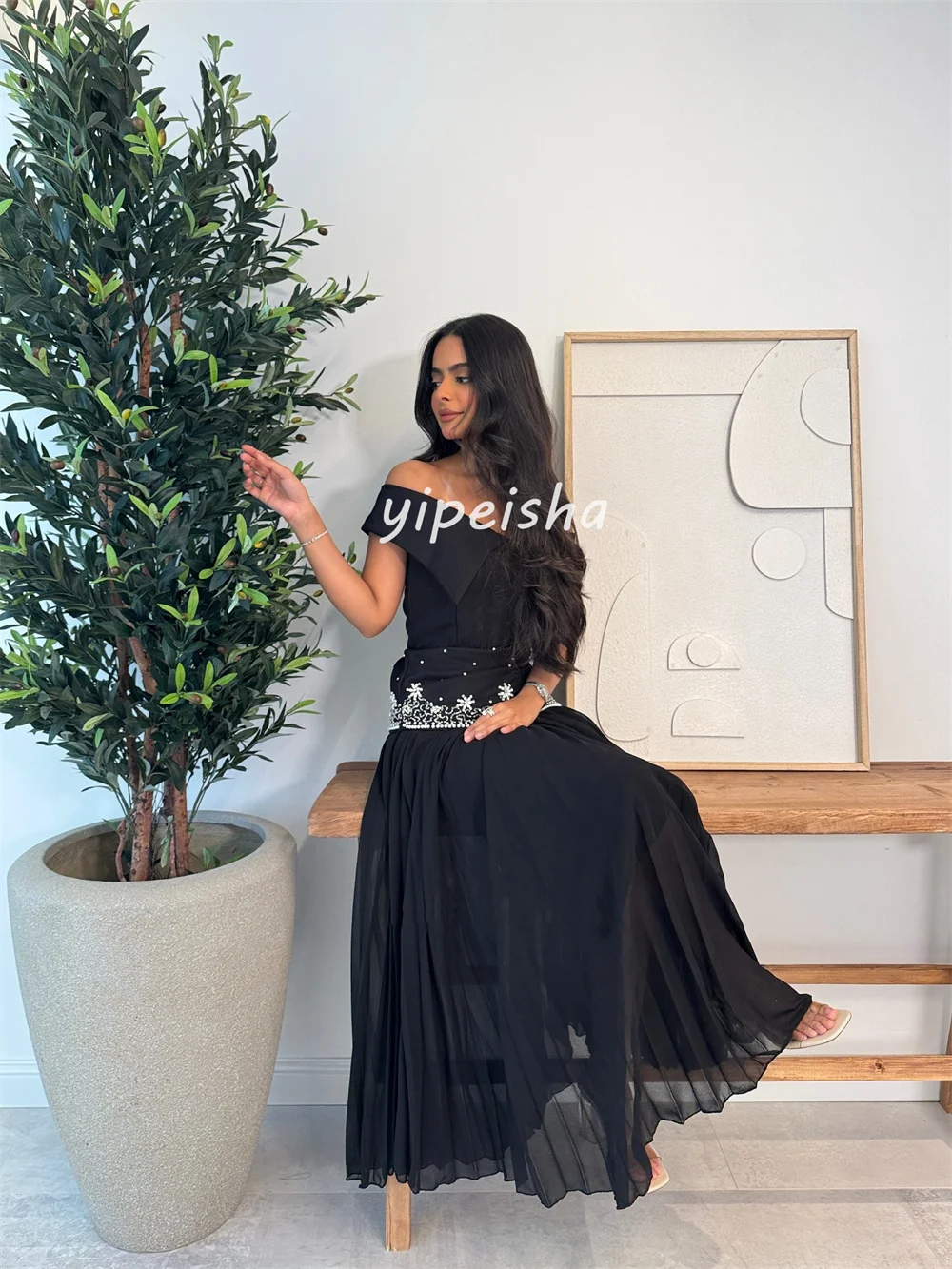 Taglie squisite personalizzate disponibili Abiti midi con strass drappeggiati in jersey A-line con spalle scoperte Abiti per occasioni su misura Sexy