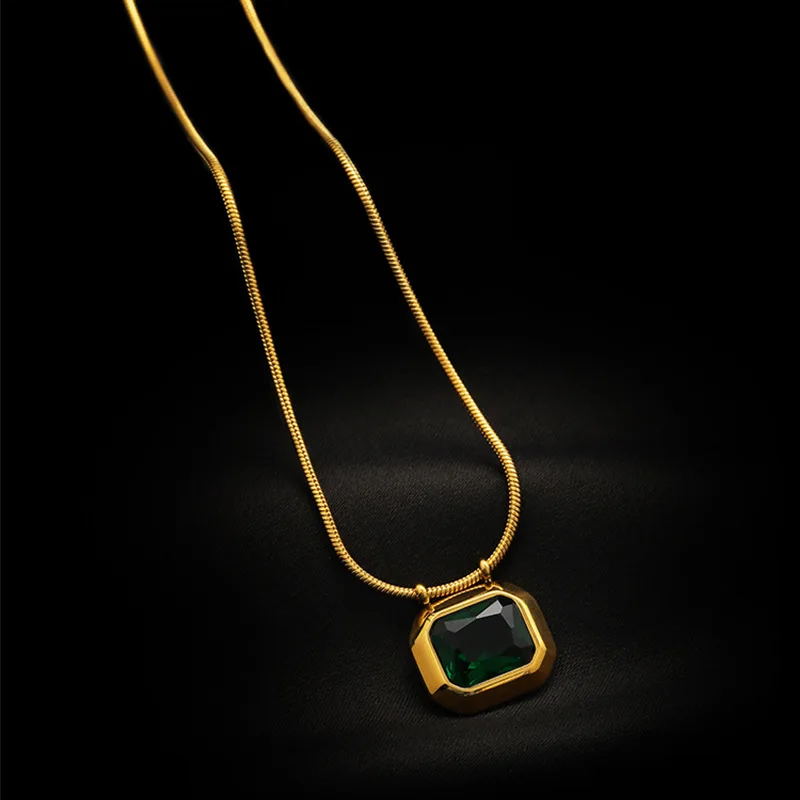 316L Stainless Steel Green Zirconia  Pendant Necklace For Women New Trend Girls Flat Snake Chain Jewelry Gifts