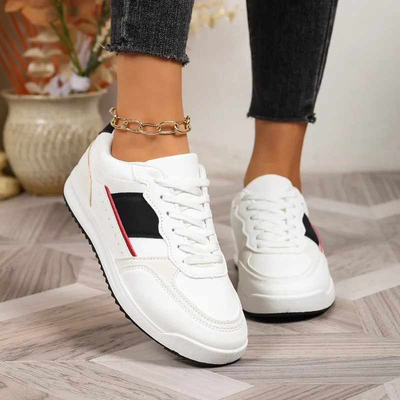 

Flat Single Shoes Women 2026 New Spring and Autumn Breathable Platform Casual Soft Sneakers