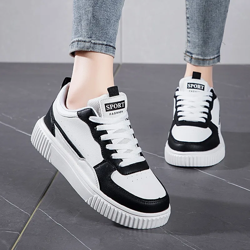 Large Size Spring and Autumn New Breathable Women's Casual Sports Shoes Women's Thick Baseplate Shoes