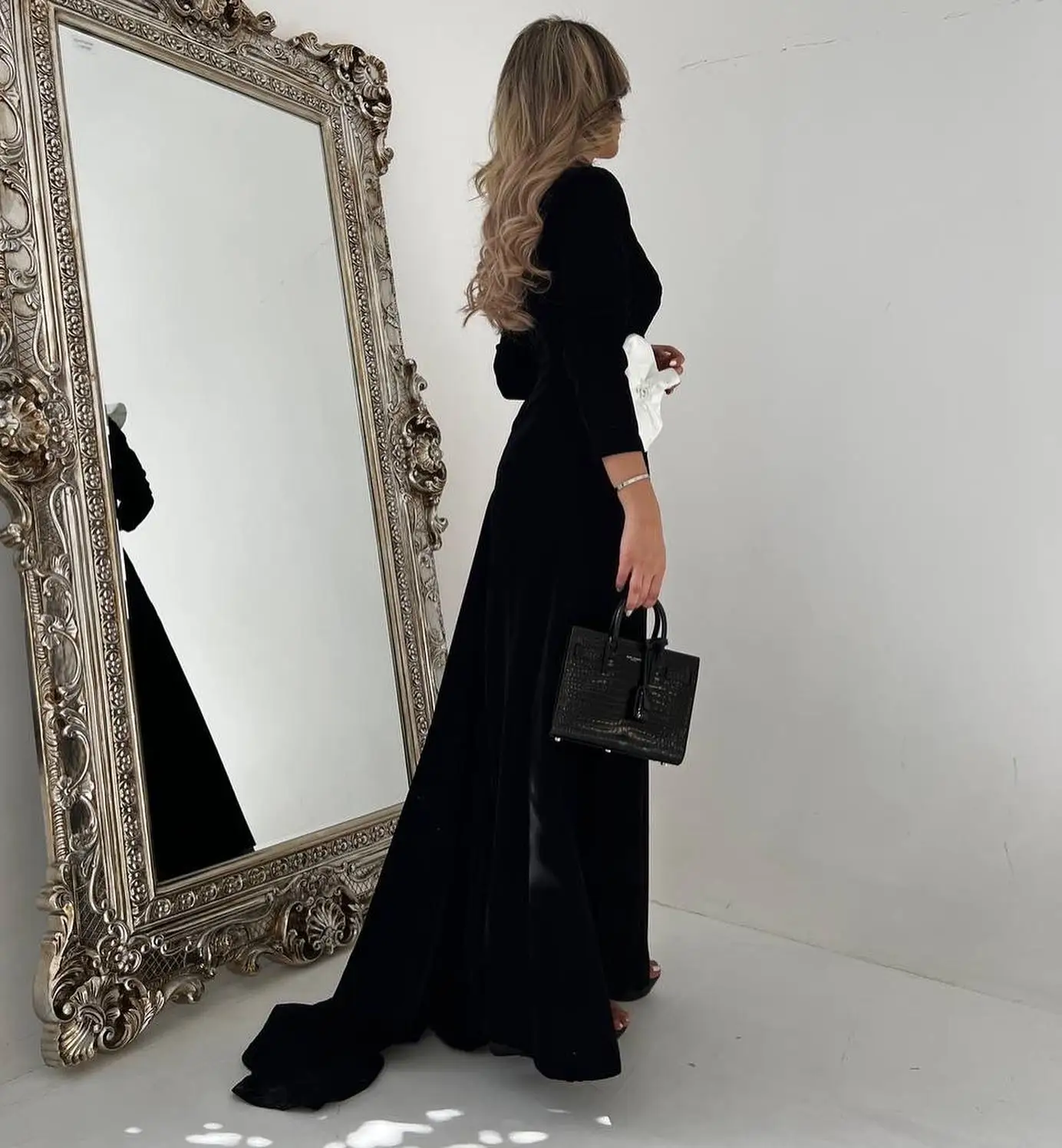 Jirocum A-Linie-Abschlussballkleid für Damen, hochgeschlossen, langärmelig, weiße Blumen, Party-Abendkleider, bodenlang, Kleid für besondere Anlässe