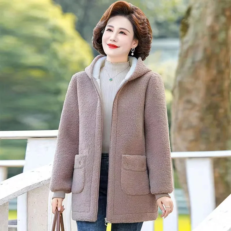 New Lamb Wool Jacket Women Autumn Winter Middle-Aged Elderly Cotton-Padded Coat Parkas Mother Large Size Hooded Overcoat Female