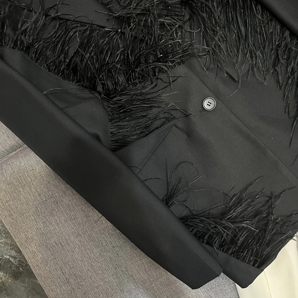 TWOTWINSTYLE Eleganckie marynarki damskie z klapami, długim rękawem, zdobione piórami, nowa kolekcja KJA549968