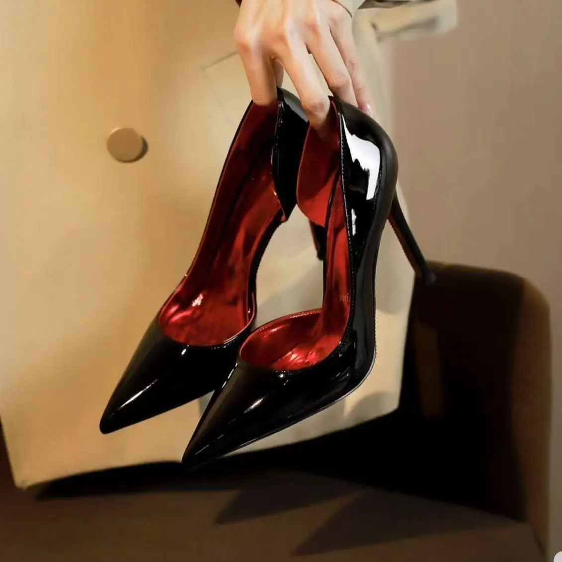 Elegant Black Patent Leather Single Shoes Diamond Trimmed Sexy Side Hollow out High Heels Women Beautiful Thin Heel Fashionab...