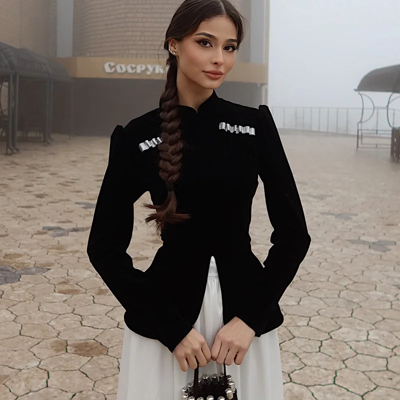 

Женская одежда для трансграничной торговли: Модный элегантный новый бархатный топ в китайском стиле, облегающий фигуру, однотонный, весна 2026