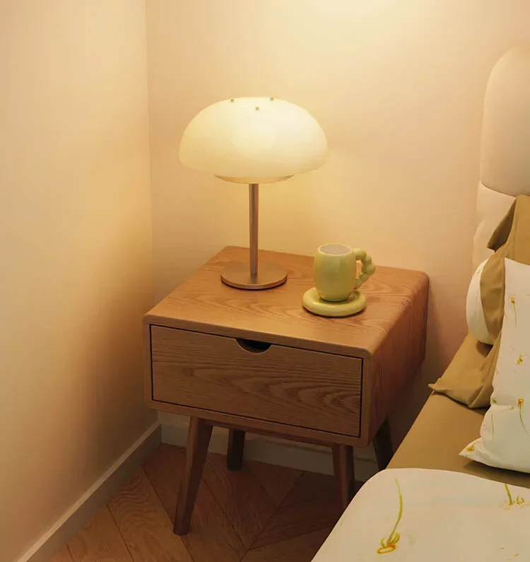 

Solid wood bedside table Simple modern bedroom locker Nordic home small bedside shelf storage cabinet