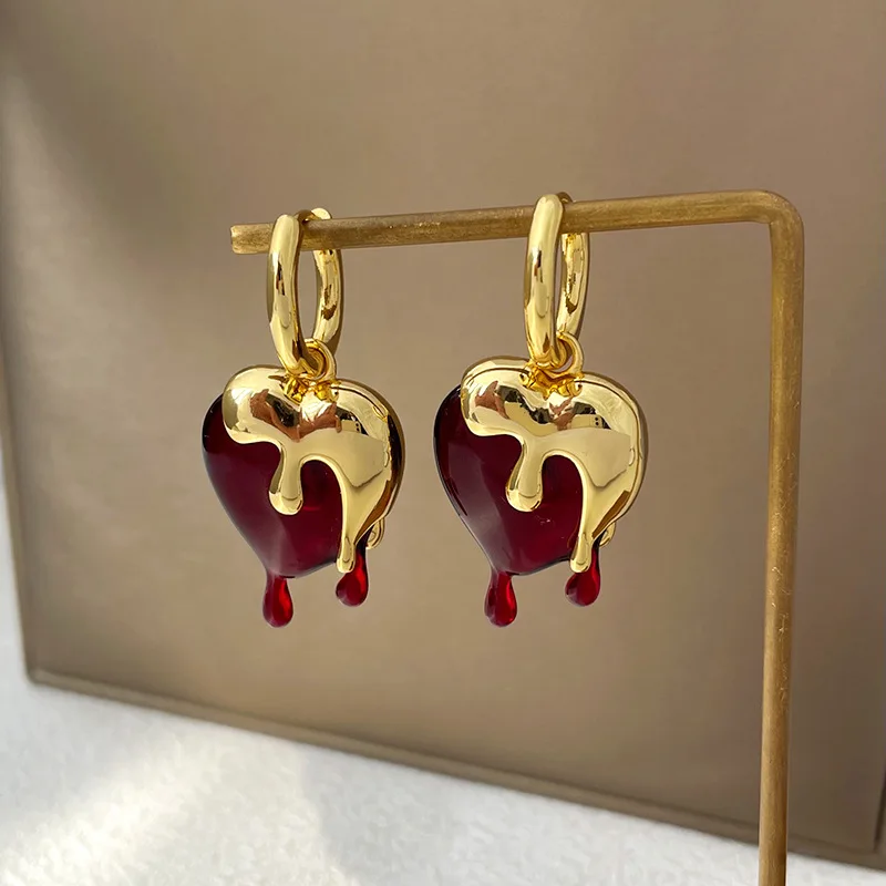 Pendientes de corazón Irregular para niña, joyería delicada, pendientes de gota de resina roja, temperamento Vintage, regalos para mujer, nueva