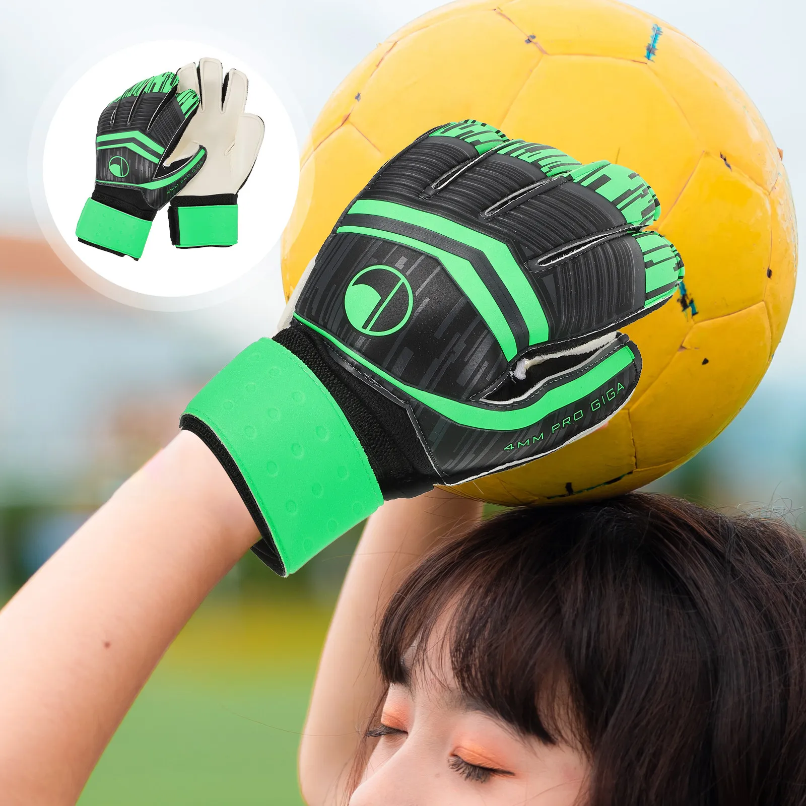 

1Pair Professional Latex Goalkeeper Gloves for Soccer Goalies with Wear-Resistant Palm Grip Positive Cut Design Lightweight