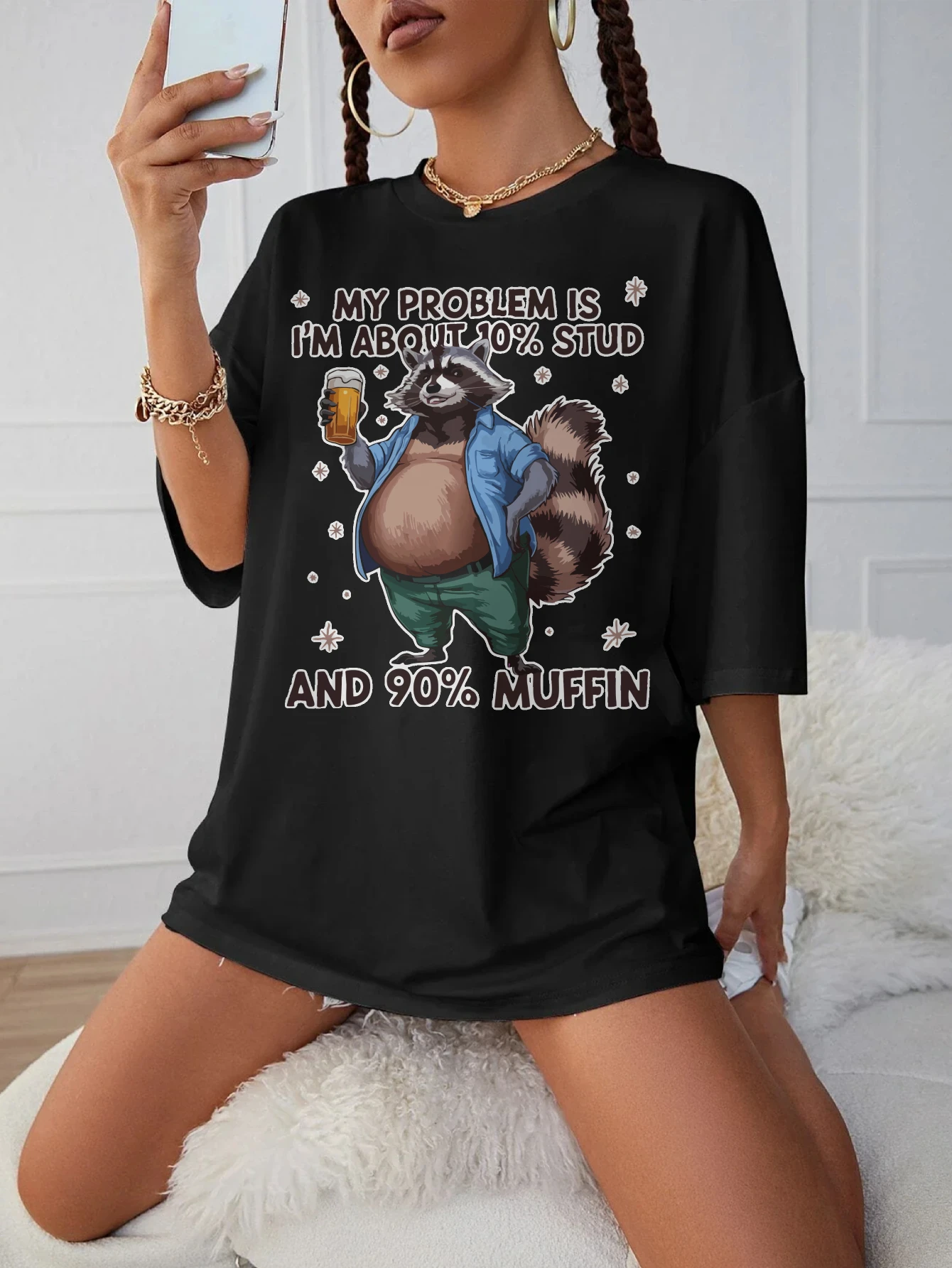 

Raccoon-Muffin Black Round Neck Maternity T-Shirt Loose Fit Trendy and Comfortable for Late Pregnancy