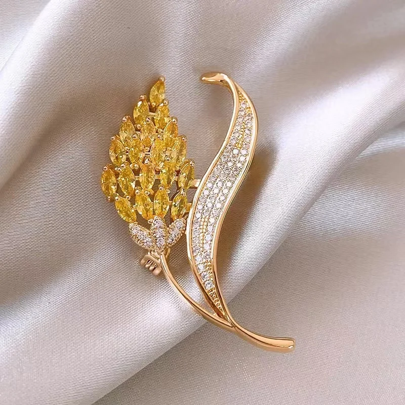 Shining Brooches Pin Women Jewelry Ramadan Gift Leaf Pin Cute Style Pin New Year Gift