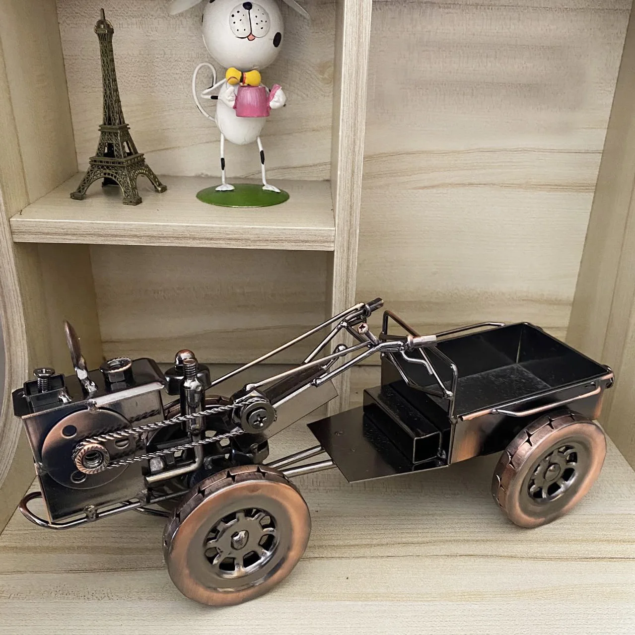 Retro wrought iron tractor metal model decoration creative desk home home decoration crafts bookshelf decoration