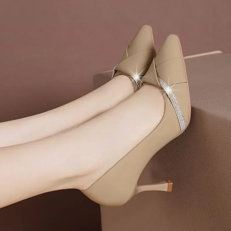 Zapatos de tacón alto para mujer, calzado informal versátil con punta estrecha y boca poco profunda, novedad de verano, 2024