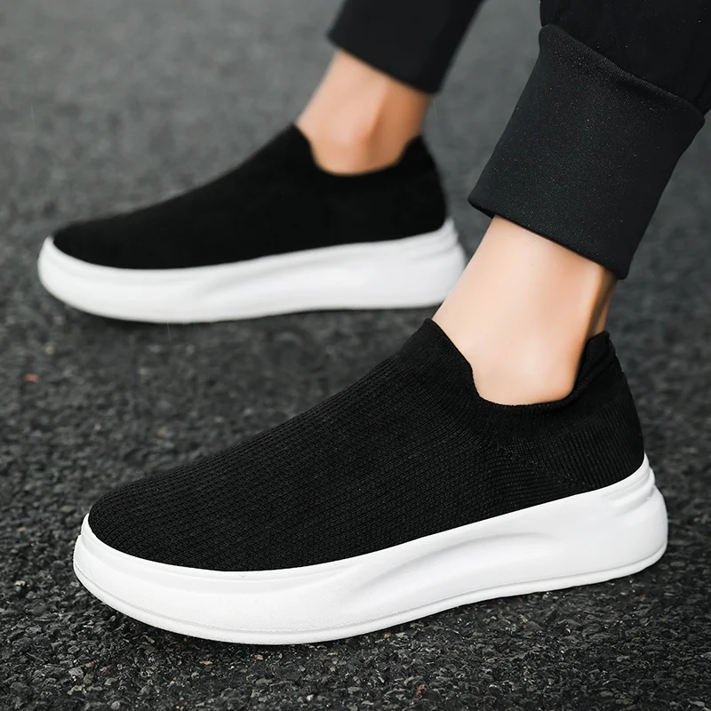 Spring Summer New Breathable Mesh Slip-On Casual Shoes Couple Style Thick Bottom Weave Socks Men Shoes Comfortable Sporty