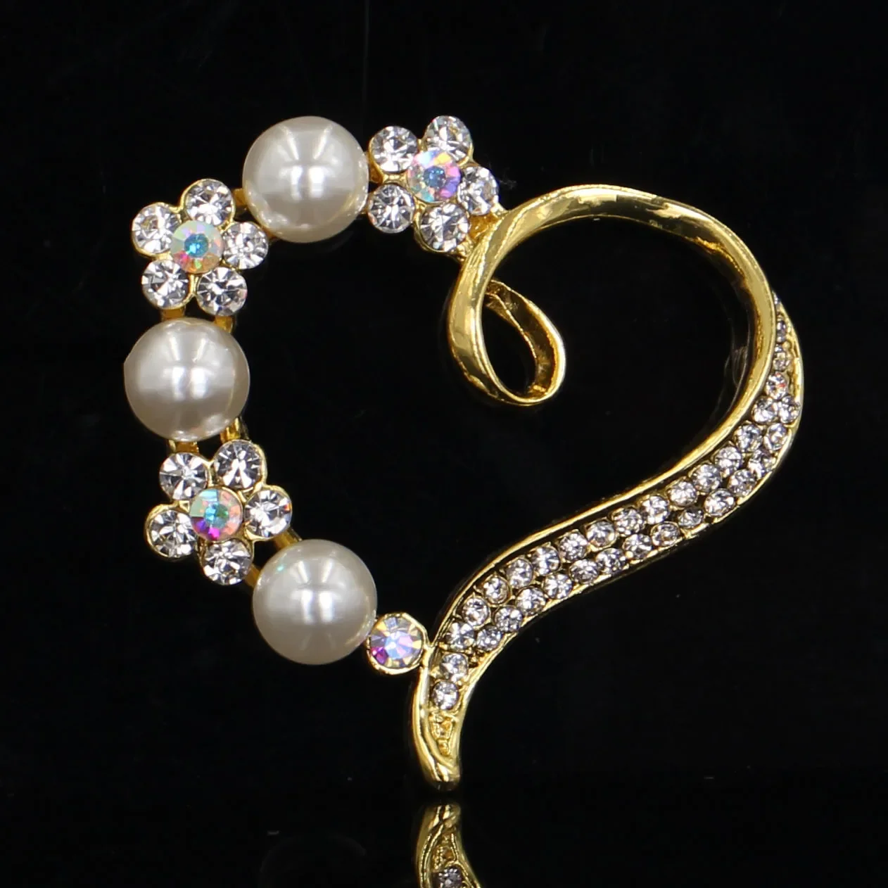1pcs New Diamond-encrusted High-grade Pearl Love Jewelry Brooch DIY Fashion Couple Clothing Scarf Wear Decoration