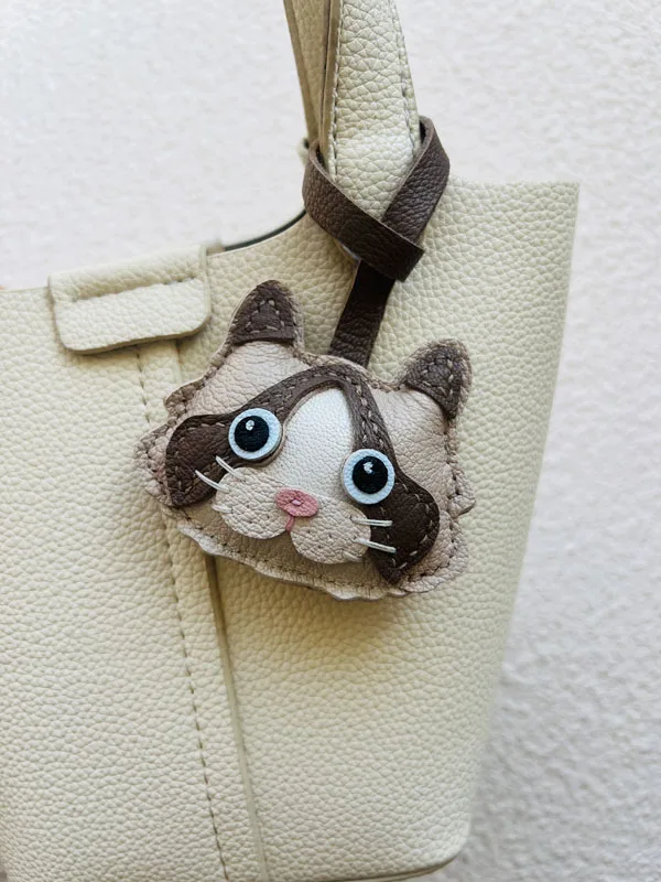 

Leather Ragdoll Keychain Pendant Mobile Phone Pendant Bag Ragdoll Keychain Goatskin