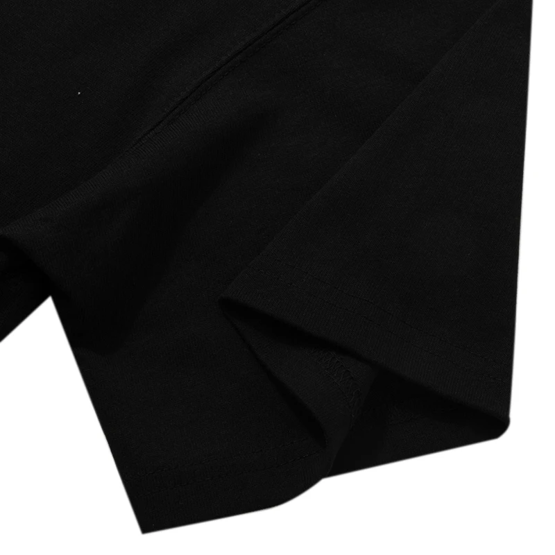 تي شيرت Nike Men's as m Nsw Man Fen Pocket Tee Gc برقبة دائرية قابلة للتنفس بسيط وأكمام قصيرة Hf6594-010