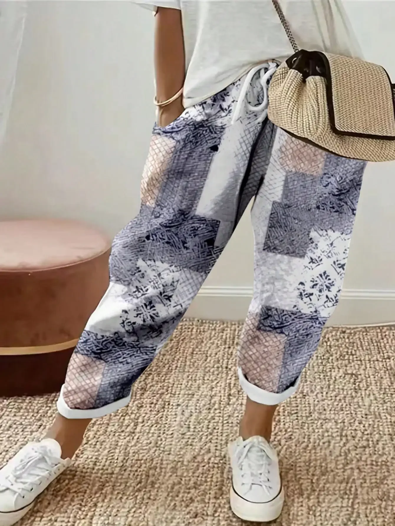 

Plus size 1XL-5XL Women's Fashion Printed Flower Pants Ladies Casual Comfortable Loose Pocket Pants Casual Mid-waist Haren Pants