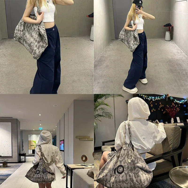

Hot explosive models shoulder canvas bag fashion trend sports shoulder bag men and women universal large capacity yoga bag