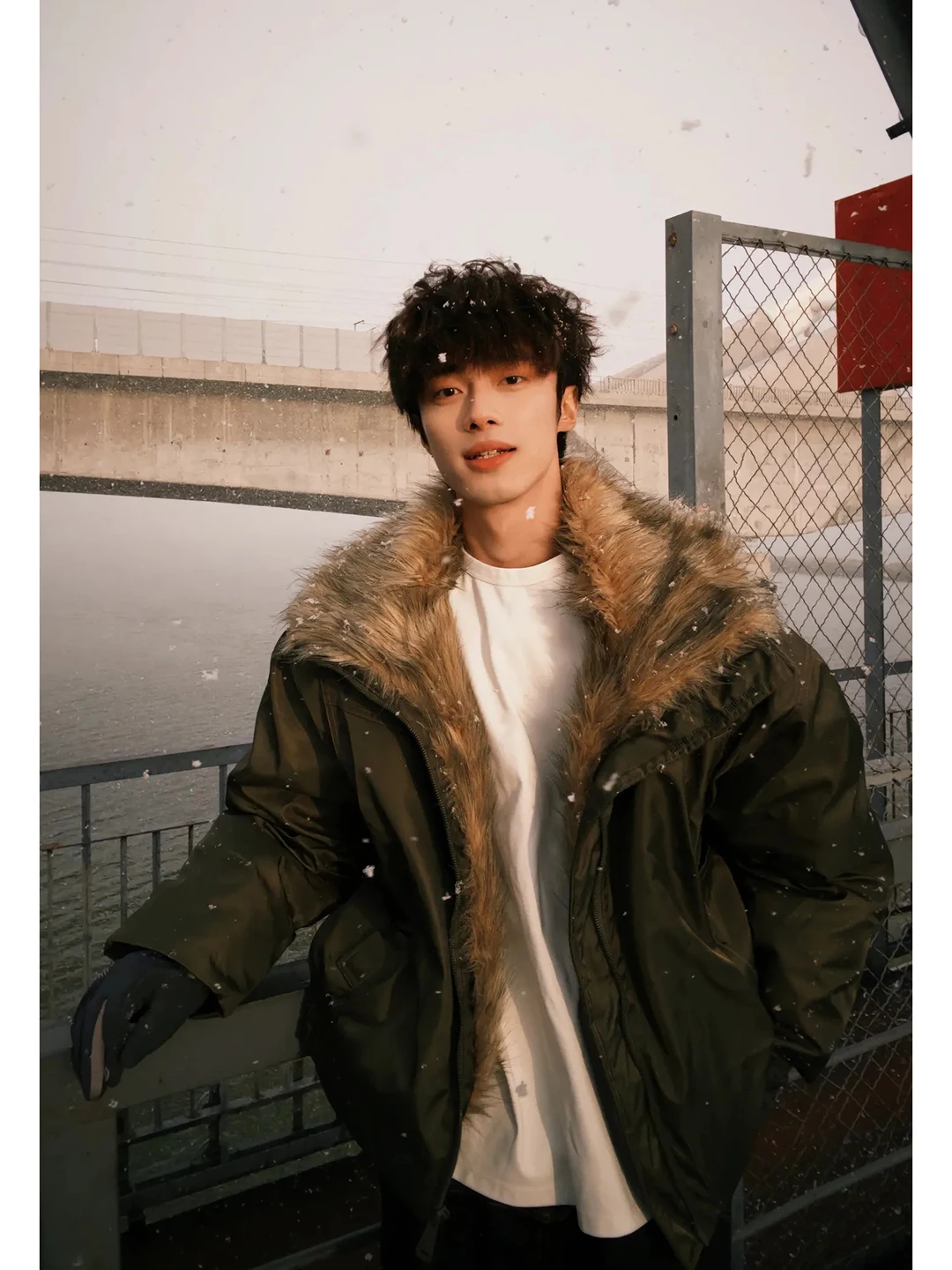 

Men's Thiened Cotton Jaet Winter Warmth Insulation Fur Collar Retro American Sle Zipper Closure Long Sve Stand Fit