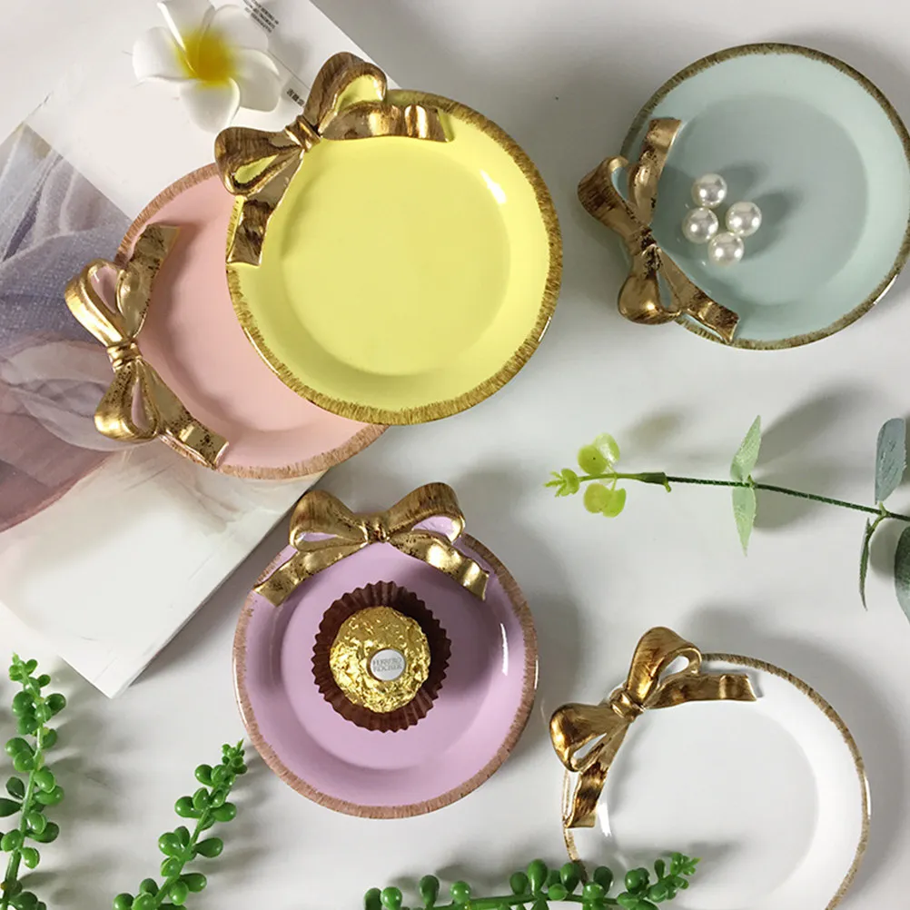 

Round Resin Cake Plate 113Cm Diameter Elegant Fruit Dessert Serving Tray for Party Wedding Tea Table Decor White