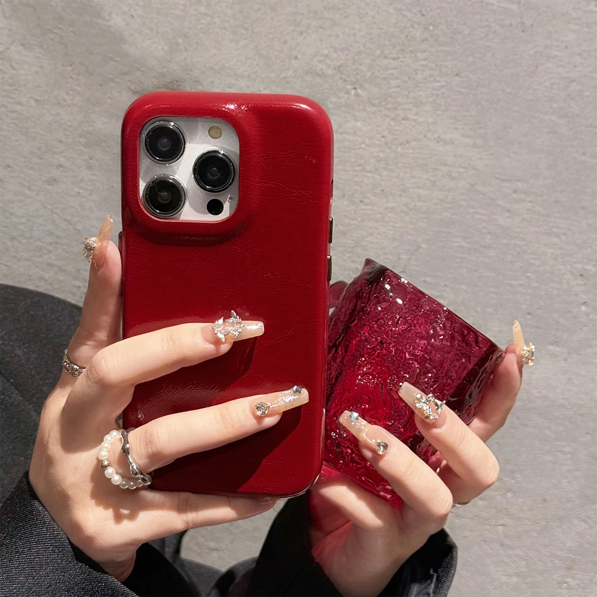 Luxury Leather Case For iPhone 15 14 13 12 11 Pro Max Retro Cowhide Pattern Metal Buttons Phone Back Cover