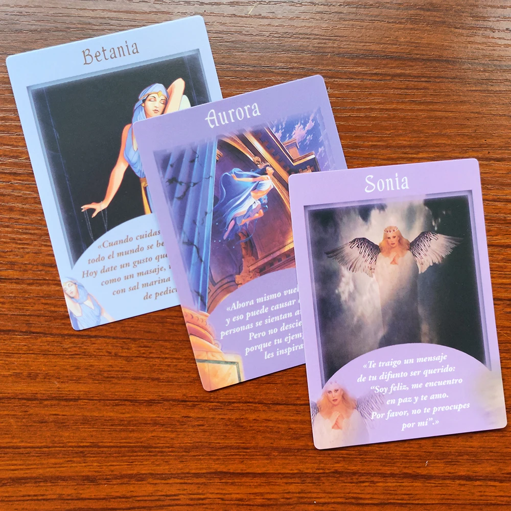Messages from Your Angels: Oracle Cards, Spanish Edition, A 44-Card Deck and PDF Guidebook by Doreen Virtue, 12*8.7cm