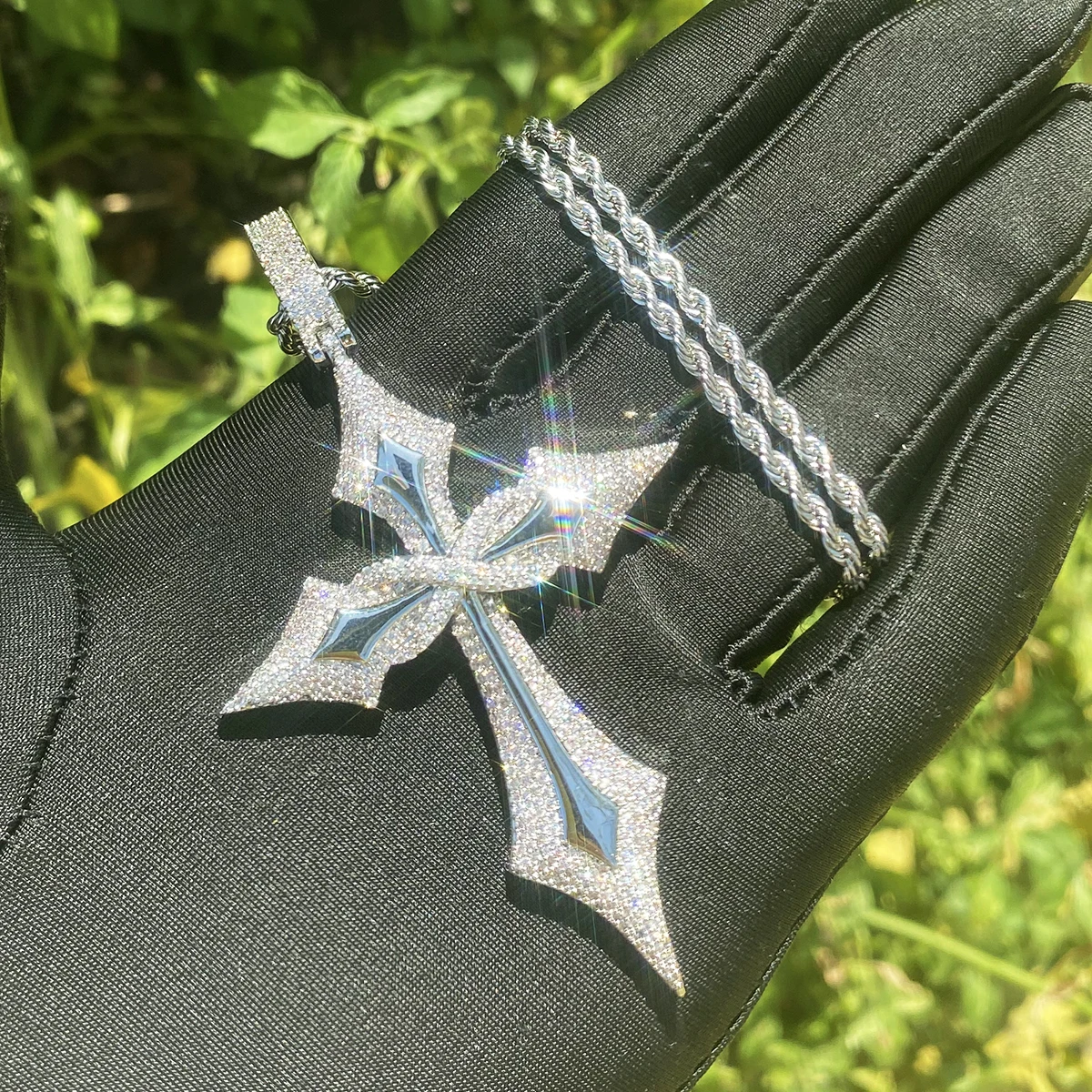 Naszyjnik z zawieszką w kształ – Cross Pendant Necklace Gold recenzja i cena