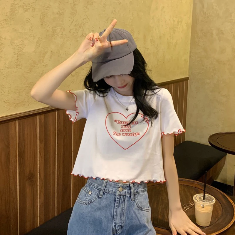 

Лето 2024, короткие тонкие студенческие простые повседневные уличные футболки с принтом в форме сердца и круглым вырезом, футболки, базовые однотонные футболки для девочек, одежда
