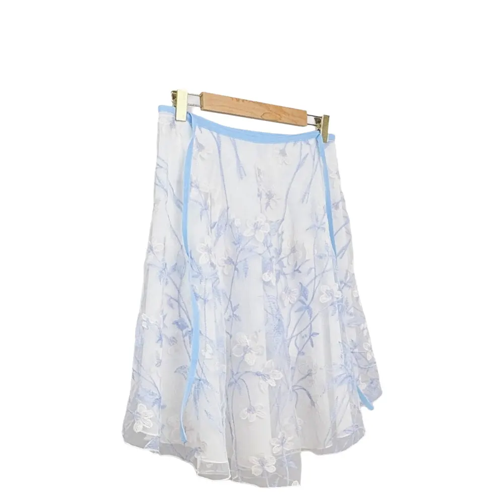 Gonna da balletto da donna Cinque in uno Gonna da ballo con ricamo prugna Tuta per adulti Ragazza che pratica la mini gonna da balletto Immagine