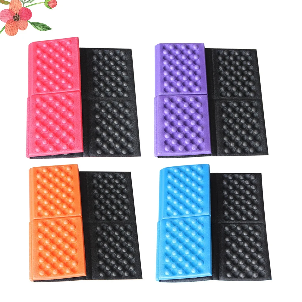 

4Pcs Waterproof Beach Blanket Portable Foldable Picnic Mat Lightweight Outdoor Cushion Dampproof Mat for Hiking Traveling Park