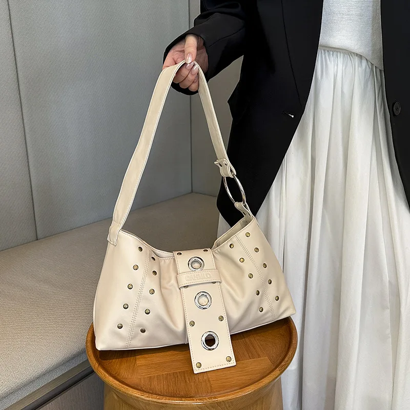 

Женская сумка-хобо с заклепками, винтажная мягкая кожаная сумка на плечо под мышками, большая вместительная повседневная дорожная сумка-кошелек