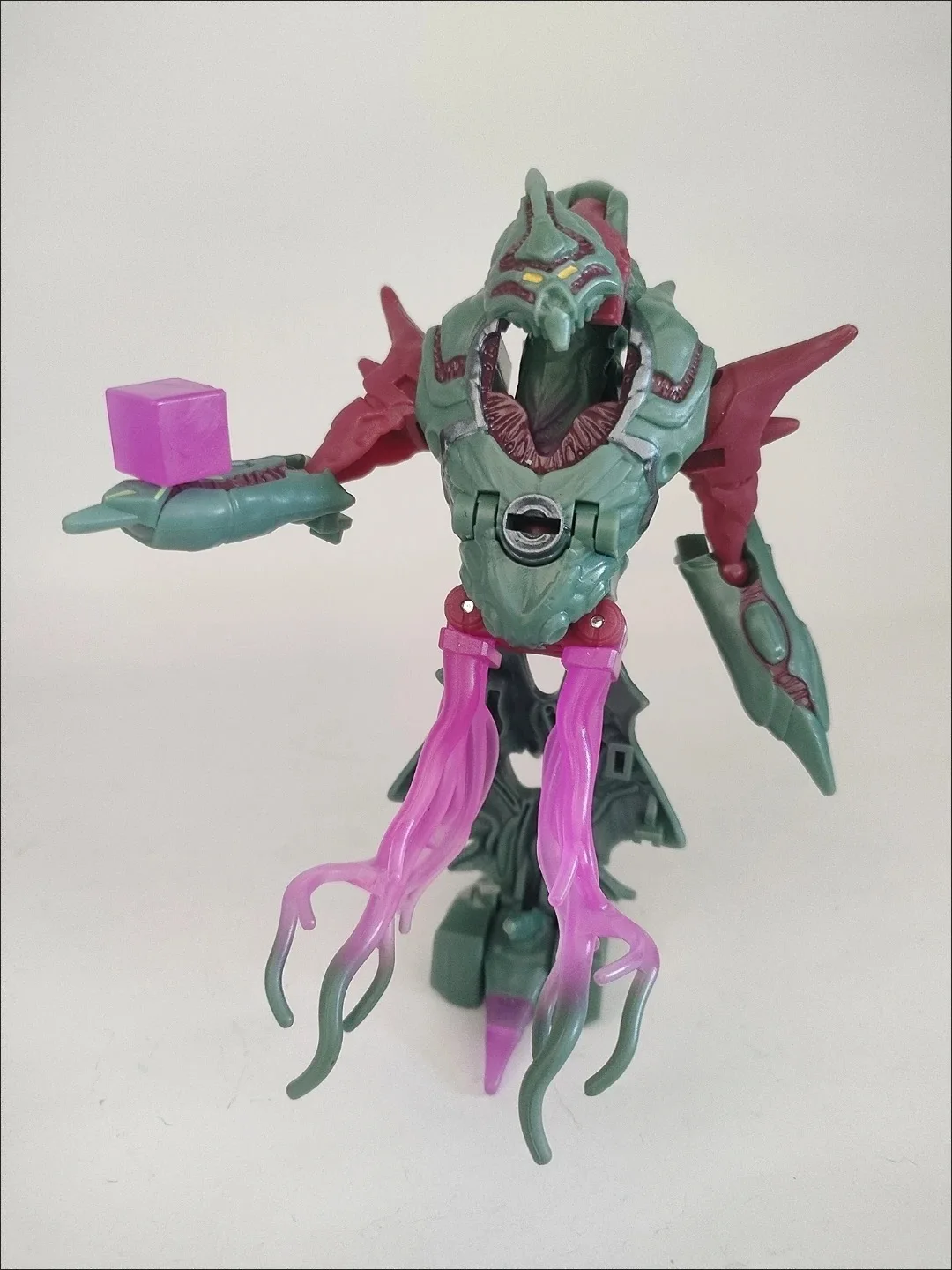 ในสต็อก Hasbro Transformation แหล่งกําเนิดสินค้า OP Quintesson Five Facesof Darkness Alpha Trion ตัวเลขการกระทําหุ่นยนต์ Transformation ของเล่น