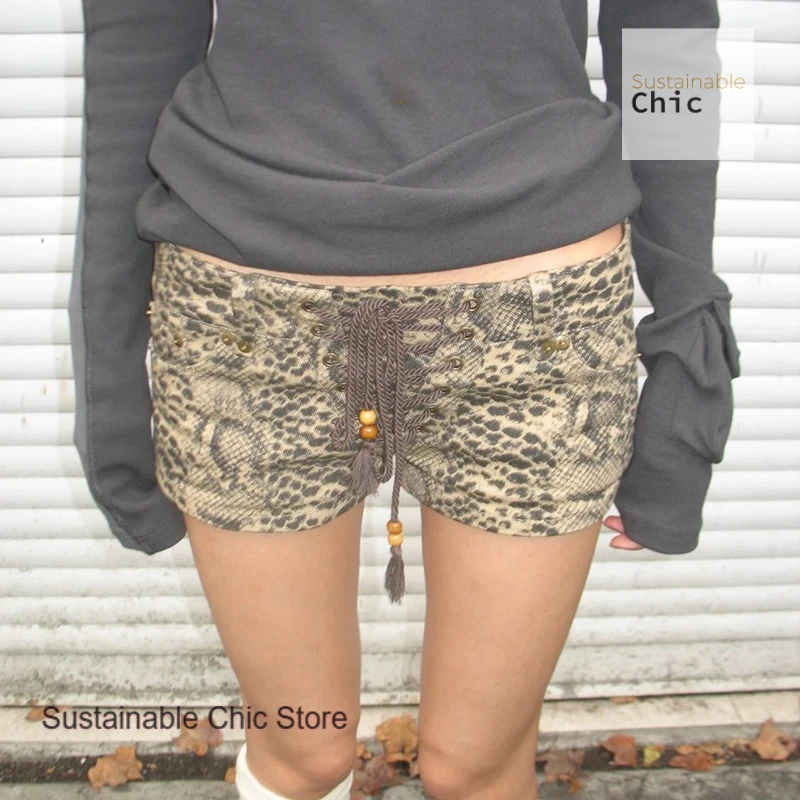 

American retro washed leopard strap denim shorts women's summer fashion sexy hot girl low waist slim A wide leg hot pants