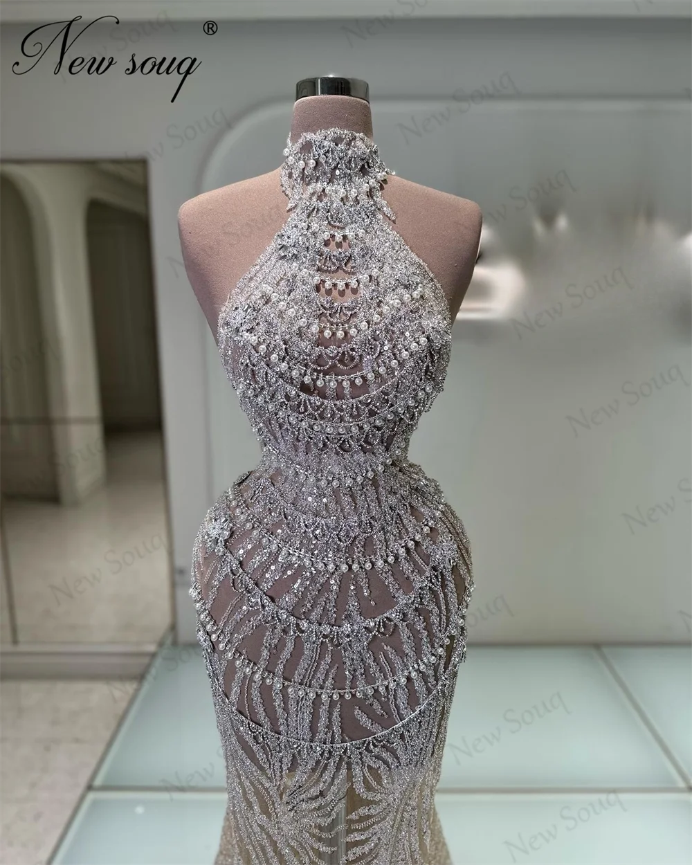 Vestido De noche con perlas y cuello Halter para mujer, traje Formal con cola larga De sirena, hecho a medida, para fiesta De graduación y boda