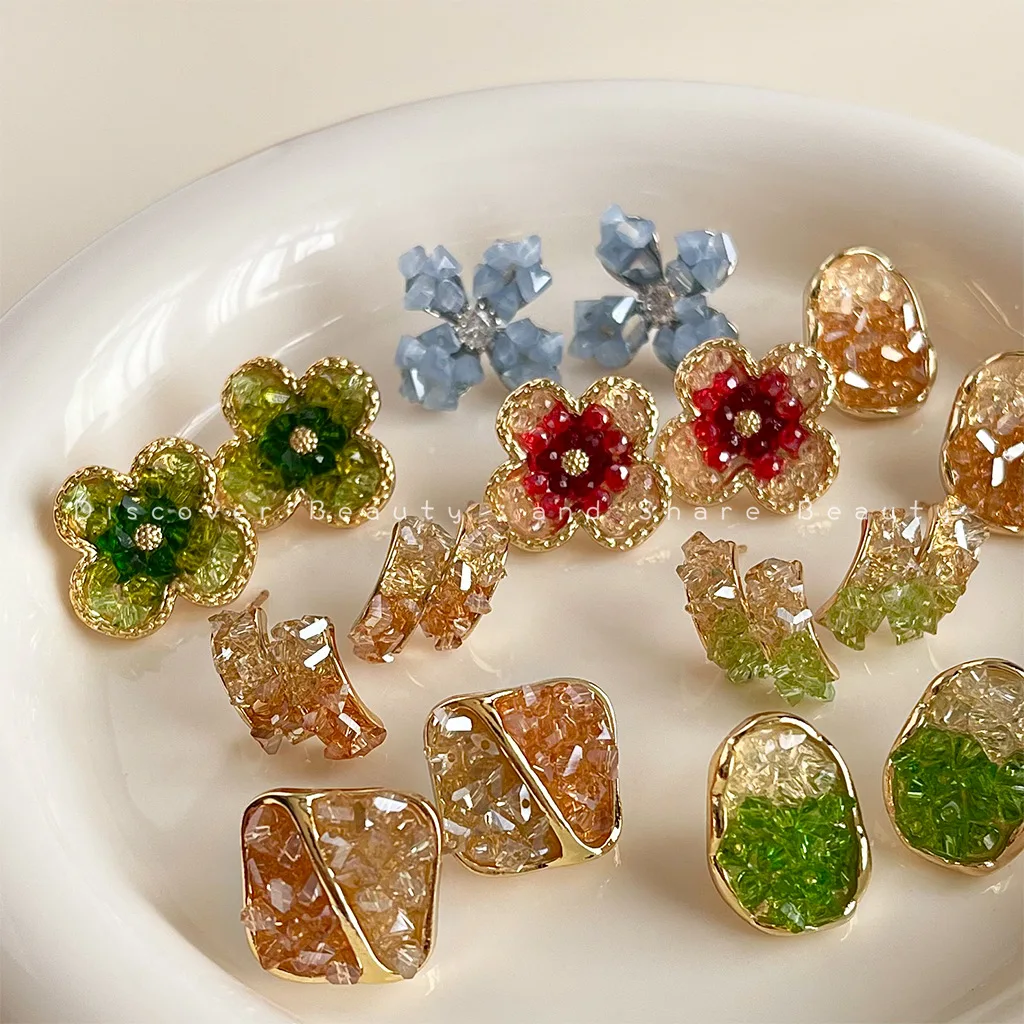DIY accessories Super fairy gradual change color crystal flower stud earrings Korean sweet Mori earrings light luxury high tempe