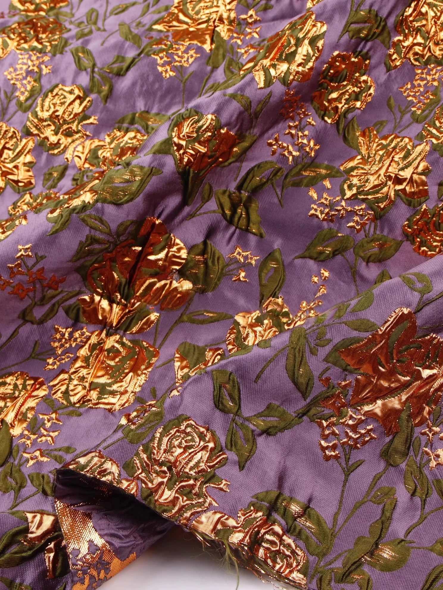 

Glossy and stiff silhouette retro purple and gold flower relief jacquard fabric spring and summer skirt designer fabric DIY