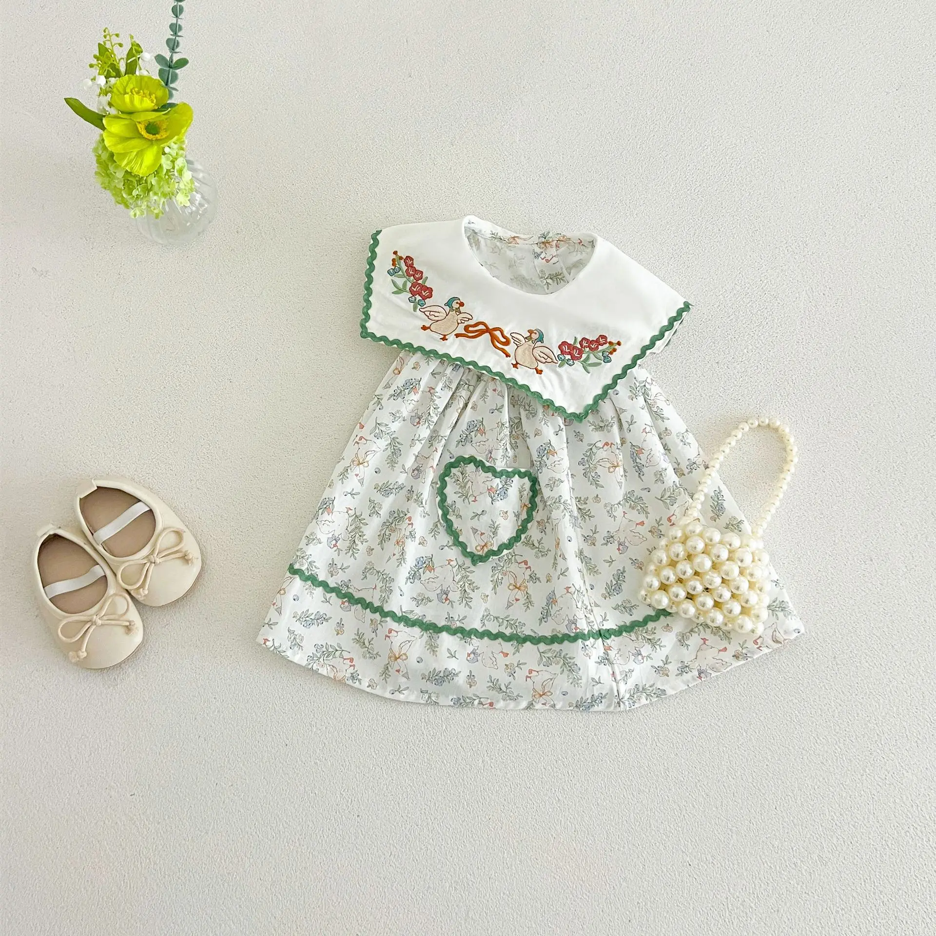 Ins Girls' Pure Cotton Printed Lapel Sleeveless Dress, Versatile for Children, Cartoon Embroidery, Summer Cute Dress