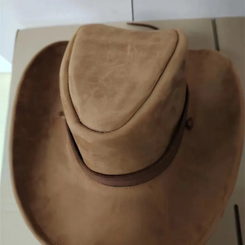 New fashionable full-length travel hat